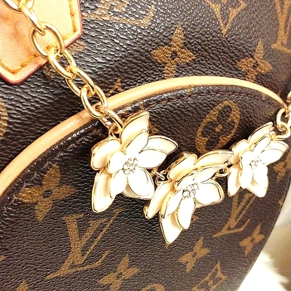 Purse Chain Charm 3 Camelia Plumeria Flowers Roses w Simulated Diamond G… - Picture 5 of 11